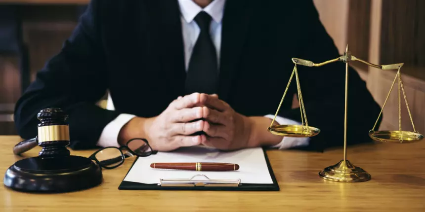 Corporate Lawyer in Delhi